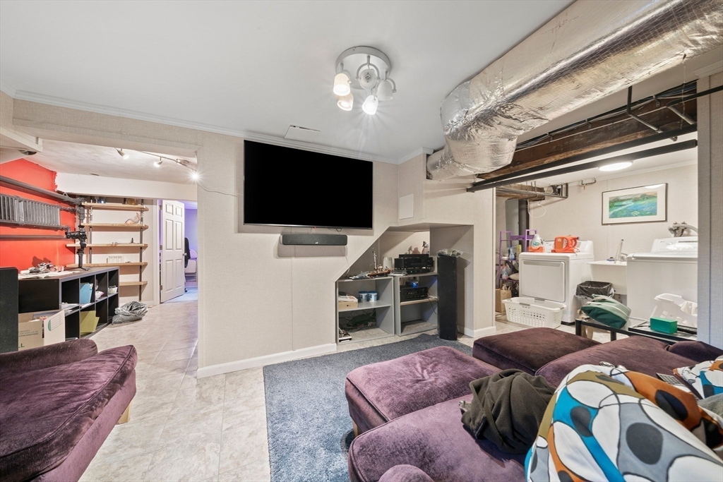 56 West Boulevard Road Newton, MA 02459 - Photo 12 of 19