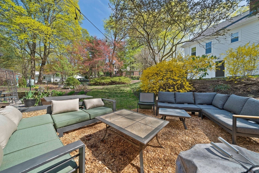 56 West Boulevard Road Newton, MA 02459 - Photo 13 of 19