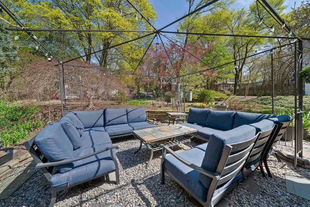 56 West Boulevard Road Newton, MA 02459 - Photo 14 of 19