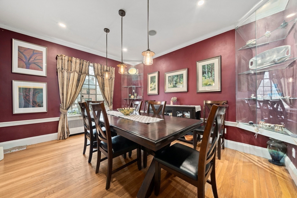 56 West Boulevard Road Newton, MA 02459 - Photo 2 of 19