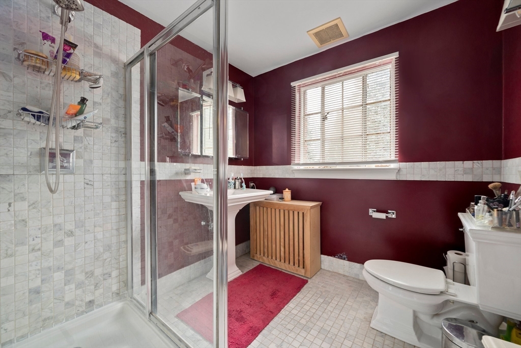 56 West Boulevard Road Newton, MA 02459 - Photo 10 of 19