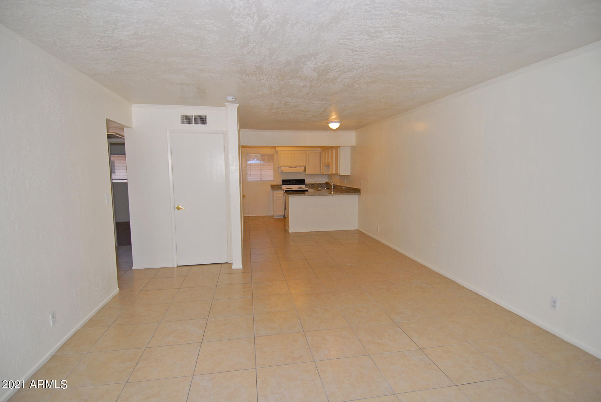 810 East Colter Street, Unit 30 Phoenix, AZ 85014 - Photo 6 of 22 2GR2Kit NG1