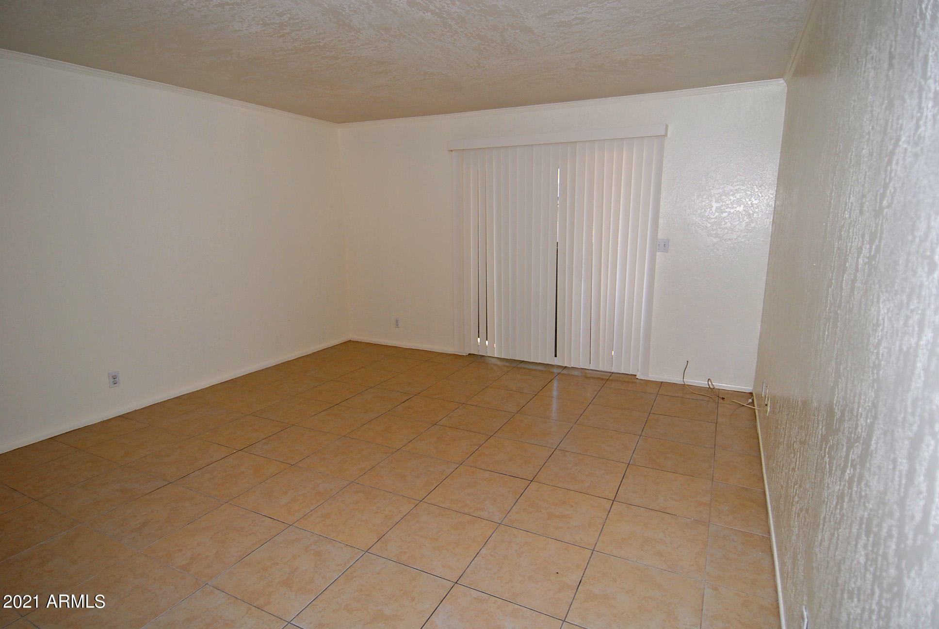810 East Colter Street, Unit 30 Phoenix, AZ 85014 - Photo 8 of 22 3GR to Patio door