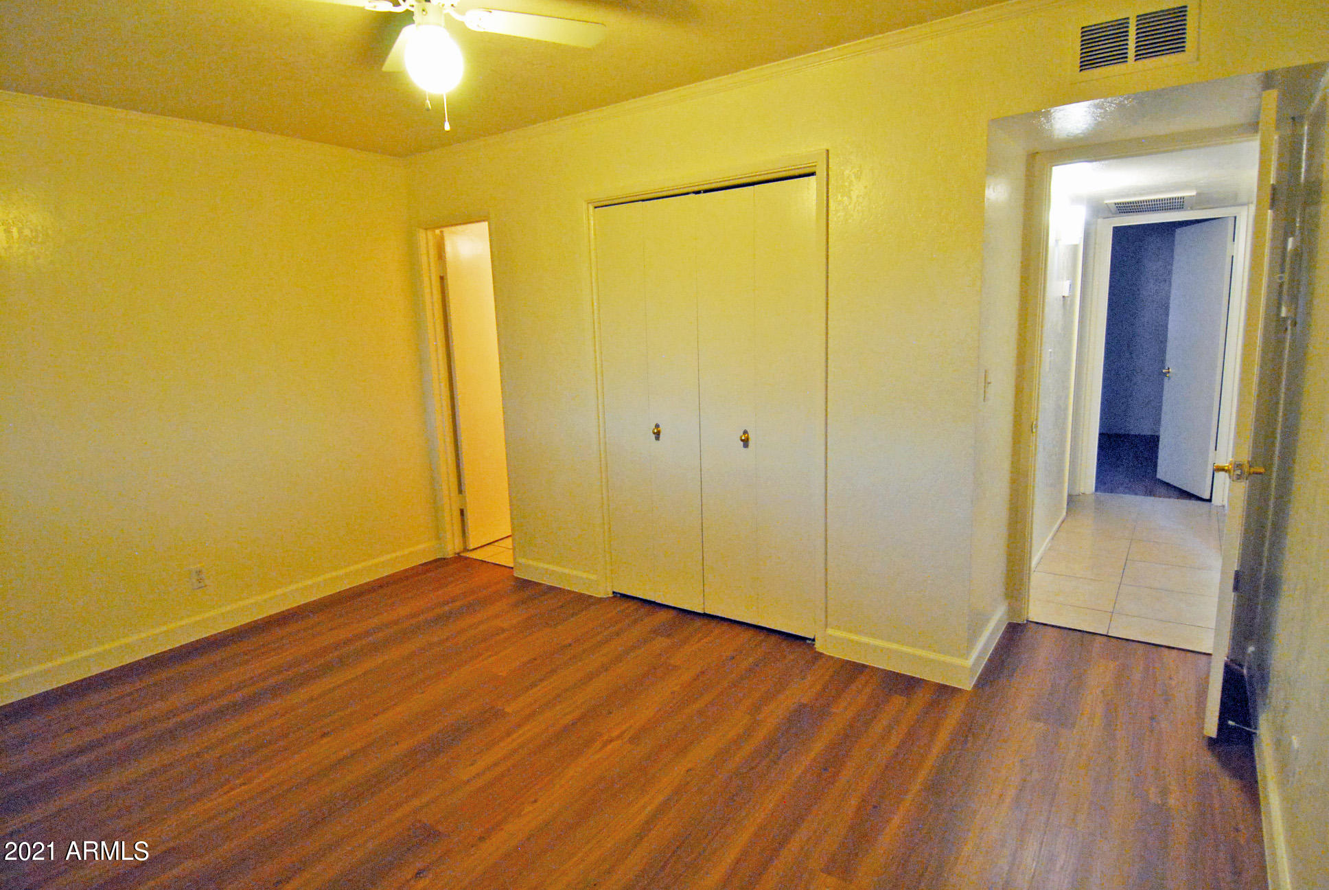 810 East Colter Street, Unit 30 Phoenix, AZ 85014 - Photo 10 of 22 8MBR 2 Bath