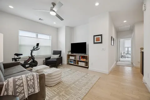 $652,000 | 1747 Ojeman Point Lane, Houston, TX 77055