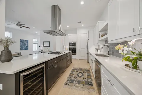 $652,000 | 1747 Ojeman Point Lane, Houston, TX 77055