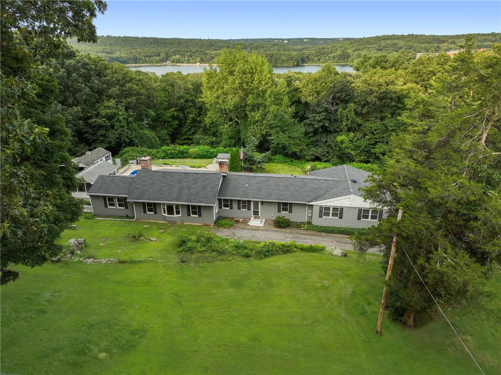 55 Williams Road Smithfield, RI 02917 - Photo 5 of 50