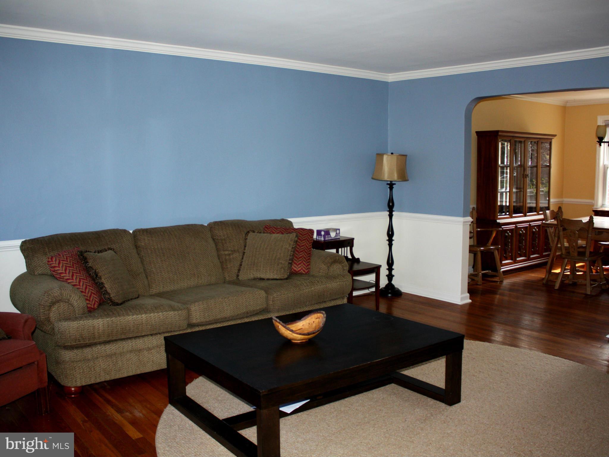 1732 Aberdeen Road Baltimore, MD 21286 - Photo 3 of 26 Living Room