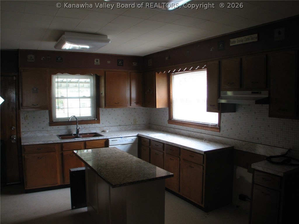 356 Strawberry Road St. Albans, WV 25177 - Photo 5 of 24 Gallery Image 5
