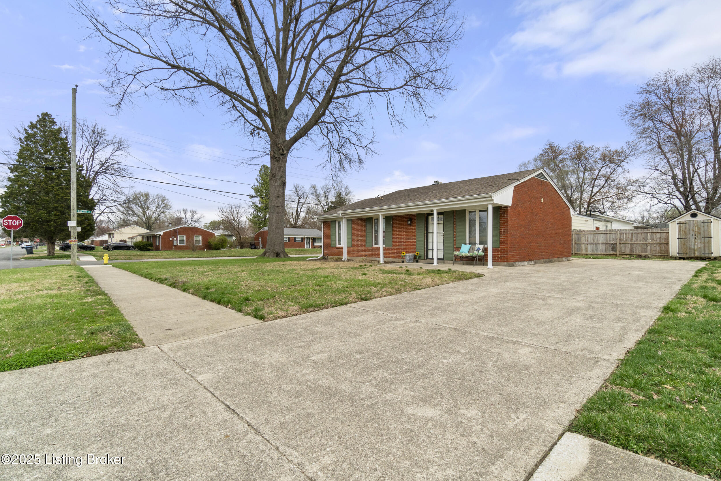5401 Ridgecrest Road Louisville, KY 40218 - Photo 15 of 18 dsc00811