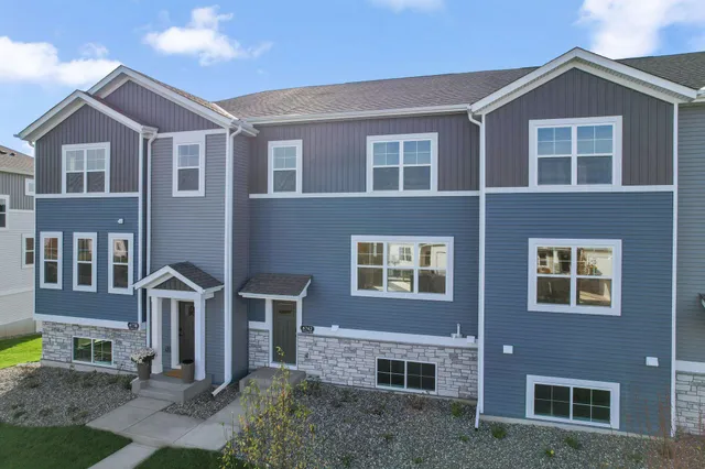$359,000 | 6742 Wildflower Way, Minnetrista, MN 55331