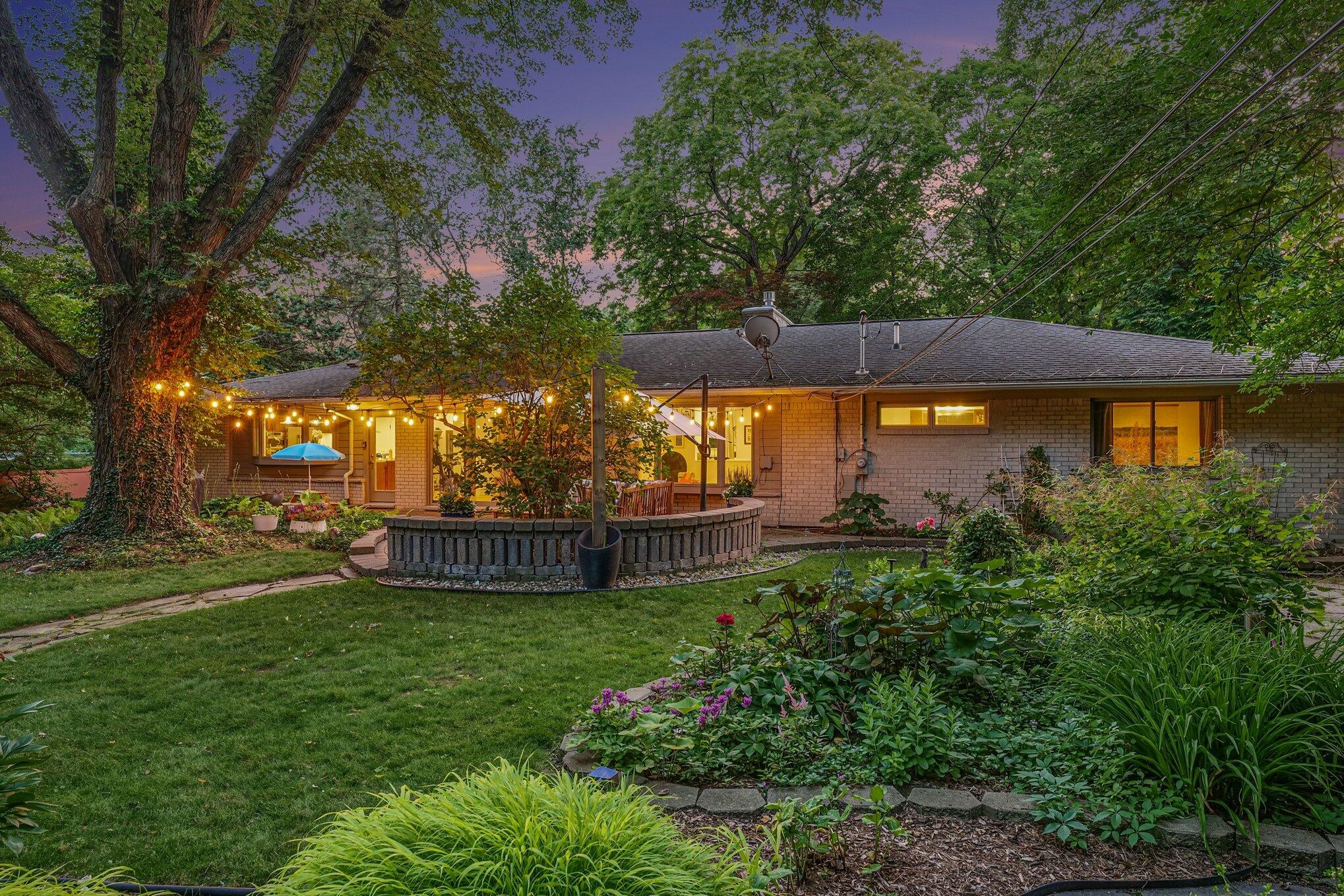 2411 Londonderry Road Ann Arbor, MI 48104 - Photo 59 of 61 007_file_2406