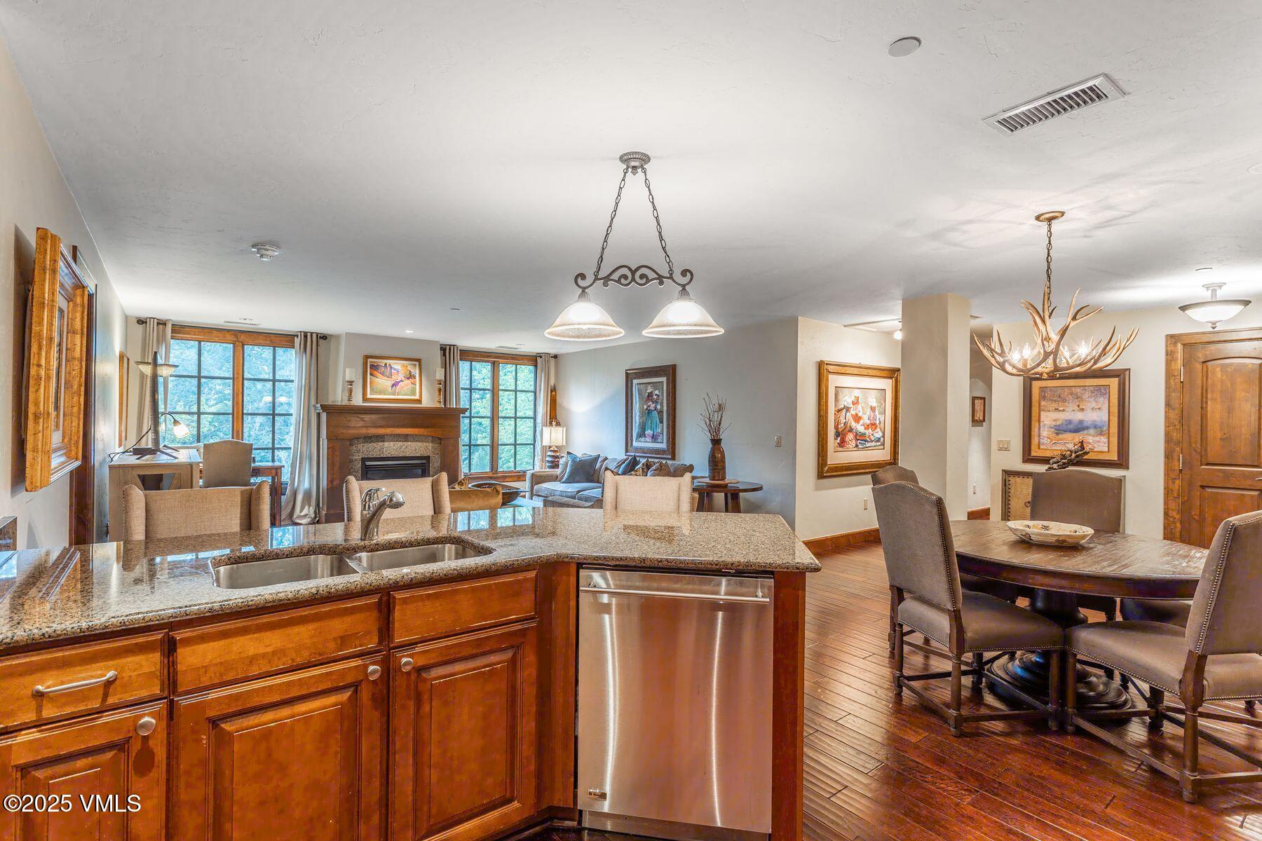 38390 Hwy 6 Avon Co 81620, Unit 202 Avon, CO 81620 - Photo 11 of 46 photo_online_011