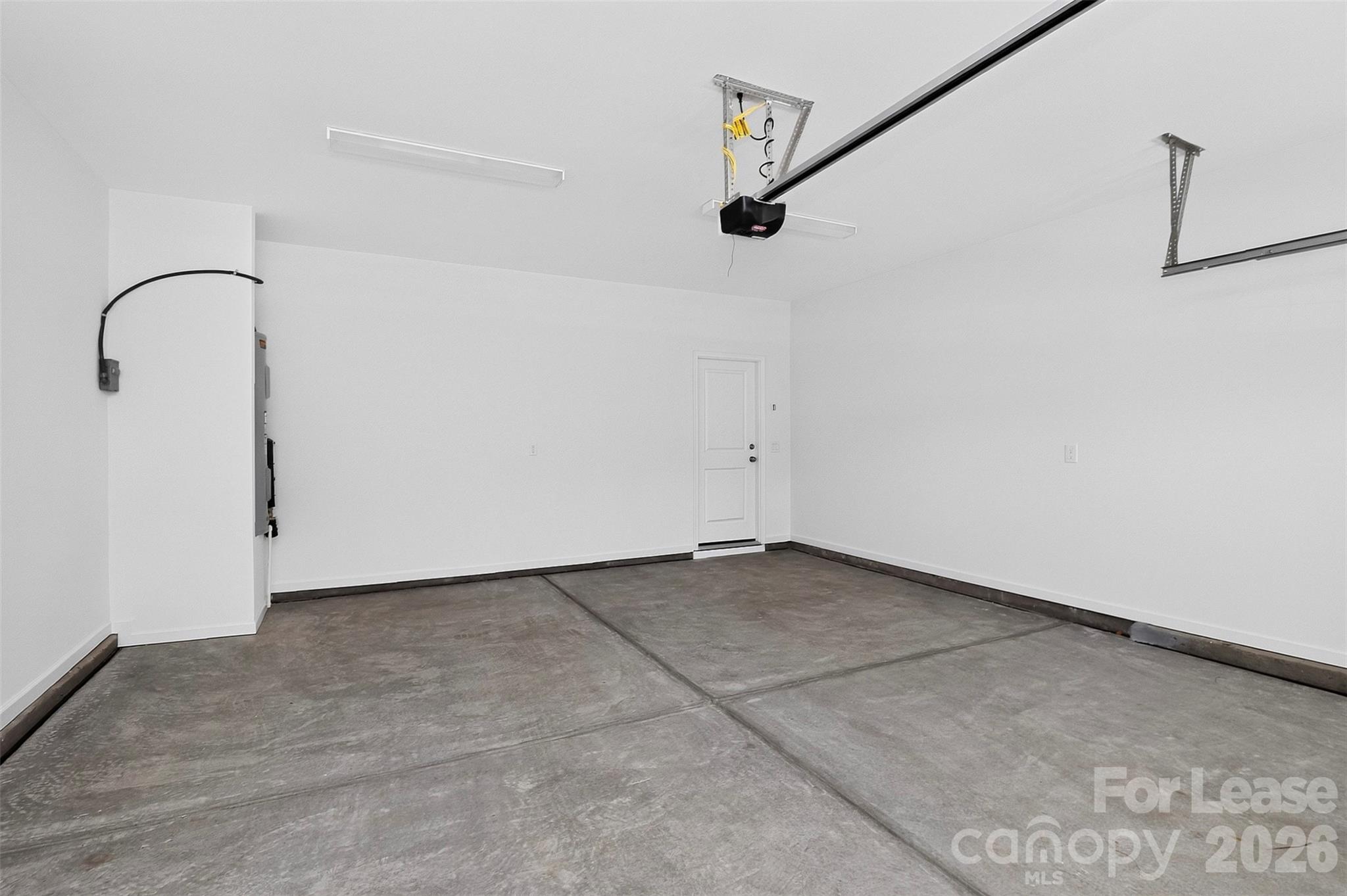 11225 Lochmere Road Charlotte, NC 28278 - Photo 37 of 44 Gallery Image 37