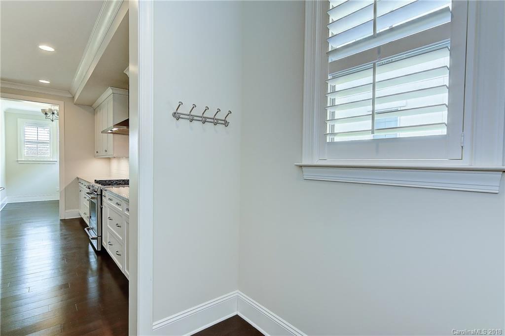 4342 Tottenham Road Charlotte, NC 28226 - Photo 14 of 35 Gallery Image 14