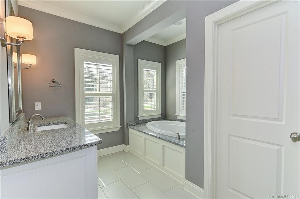 4342 Tottenham Road Charlotte, NC 28226 - Photo 24 of 35 Gallery Image 24