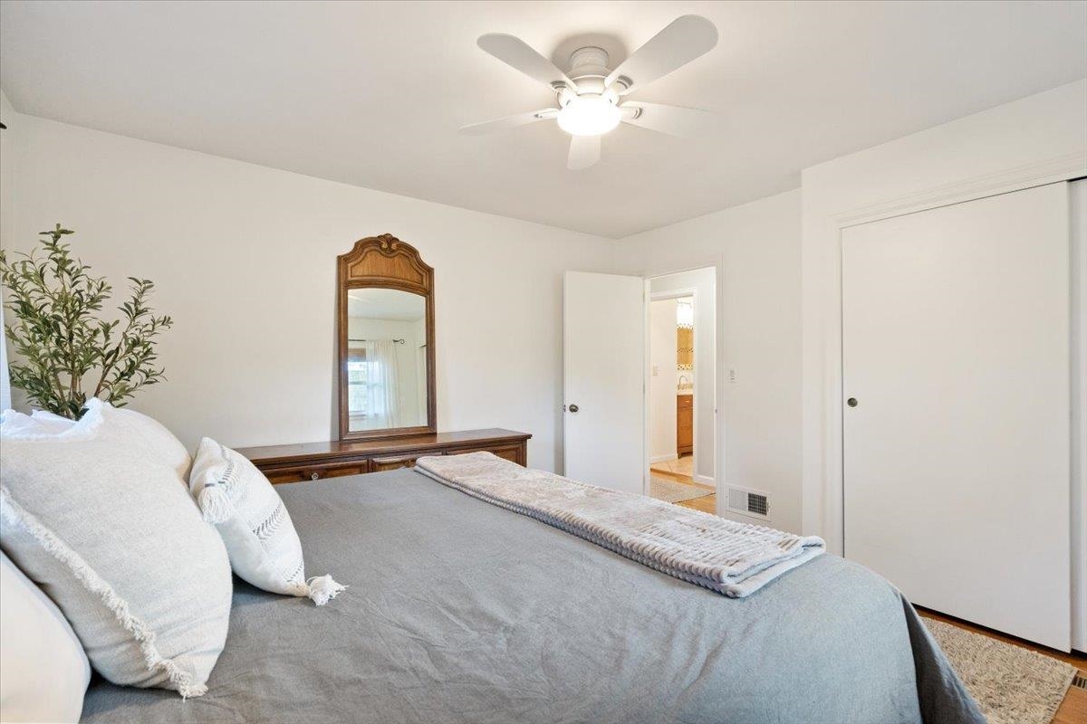 5133 Tomahawk Trail Madison, WI 53705 - Photo 20 of 54