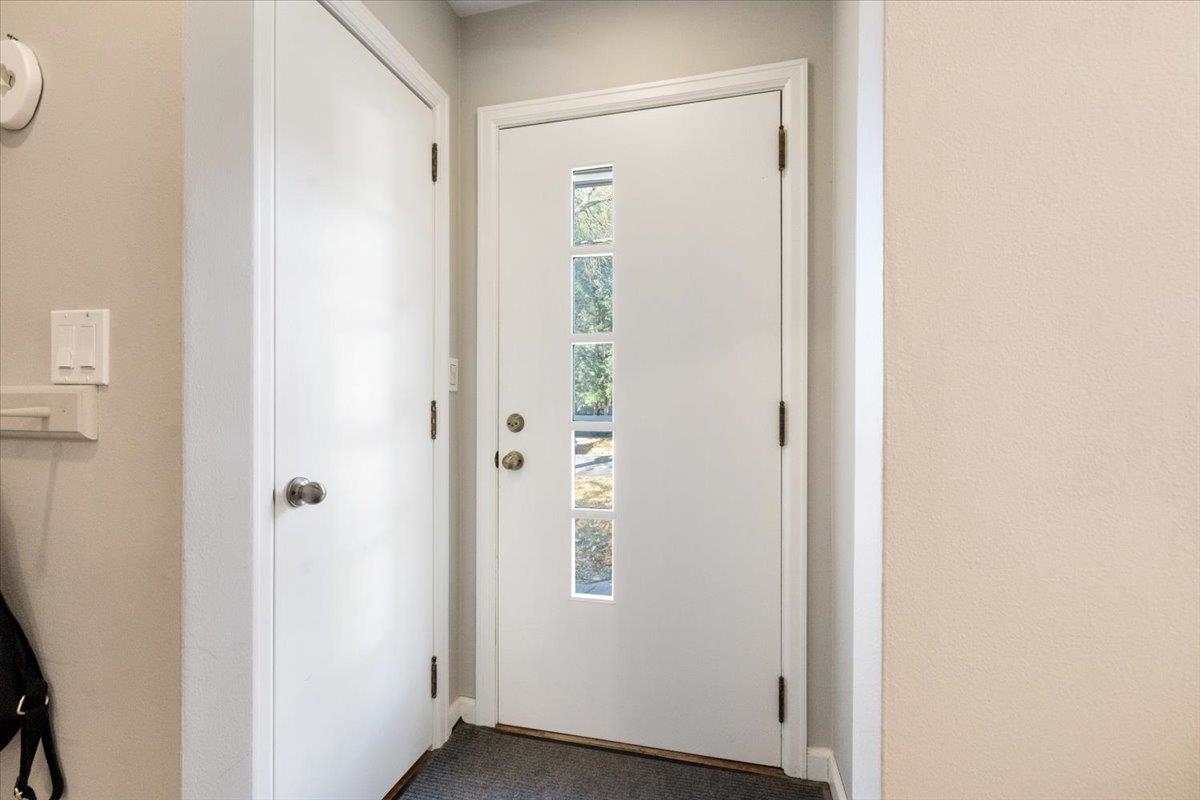 5133 Tomahawk Trail Madison, WI 53705 - Photo 9 of 54