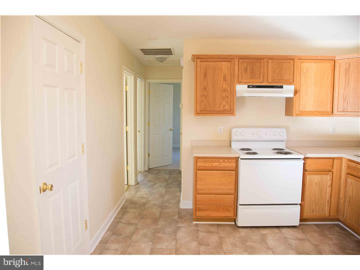 126 Maidstone Branch Road Dover, DE 19904 - Photo 6 of 17 Kitchen