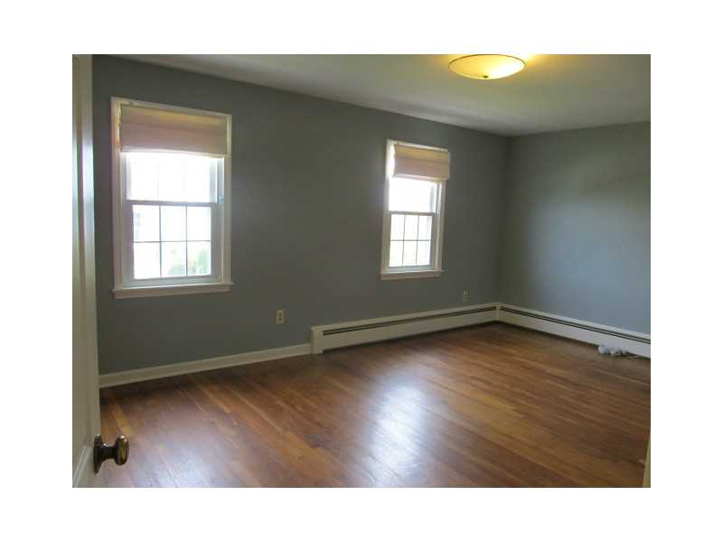 110 Robin Road Portsmouth, RI 02871 - Photo 14 of 25 Master Bedroom.