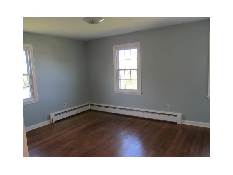 110 Robin Road Portsmouth, RI 02871 - Photo 15 of 25 Bedroom.