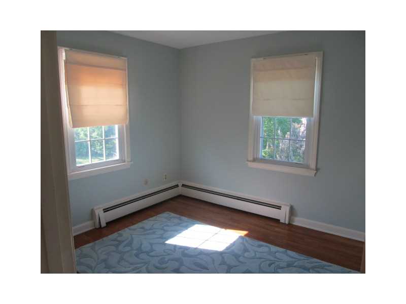110 Robin Road Portsmouth, RI 02871 - Photo 16 of 25 Bedroom.