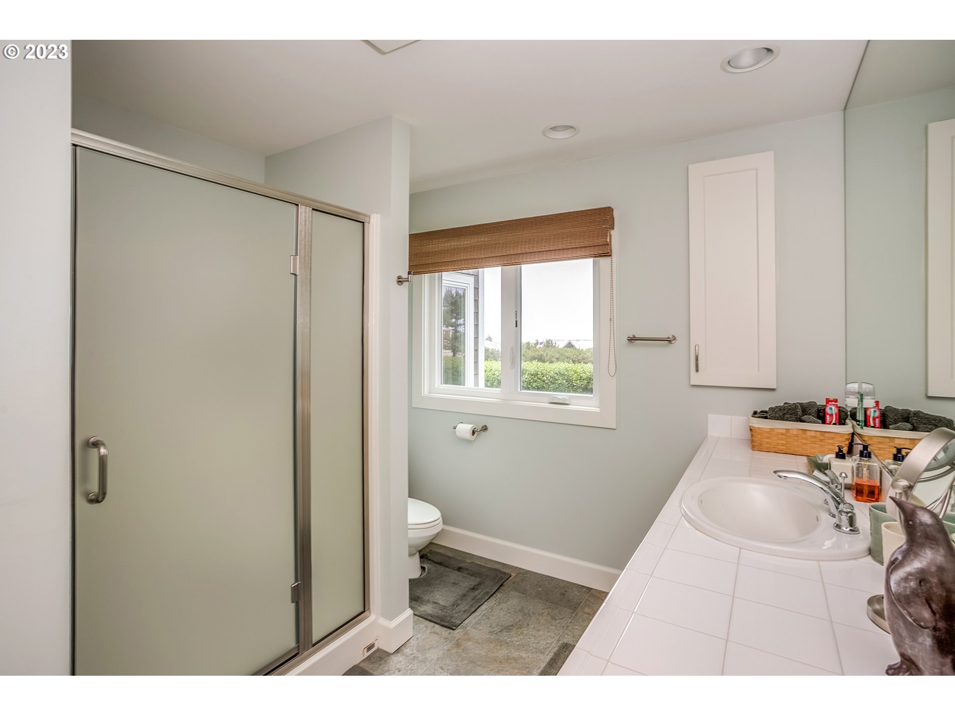 4710 High Ridge Road Gearhart, OR 97138 - Photo 20 of 44 a very nice looking room with a large window