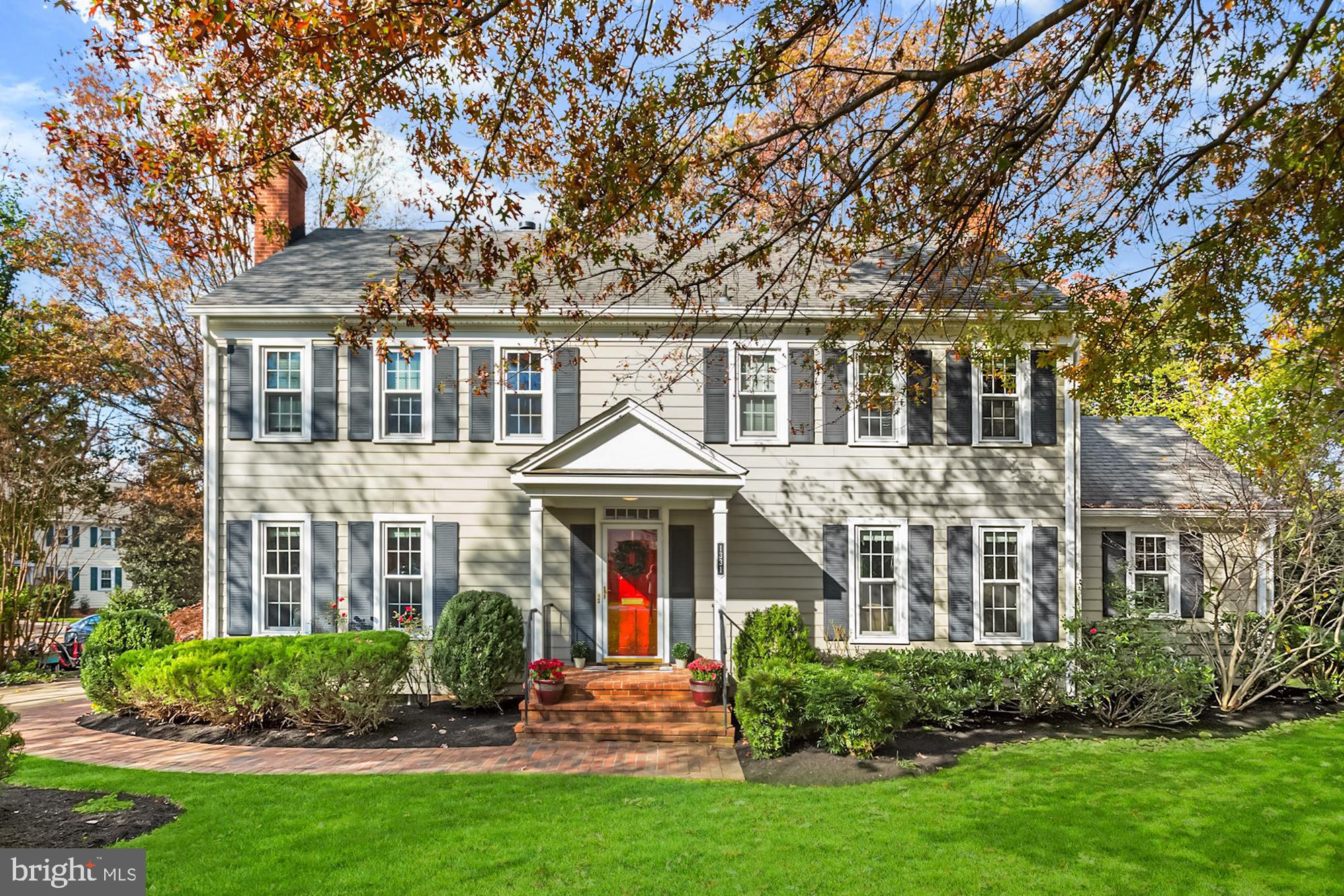 Welcome home to 1331 19th Rd S