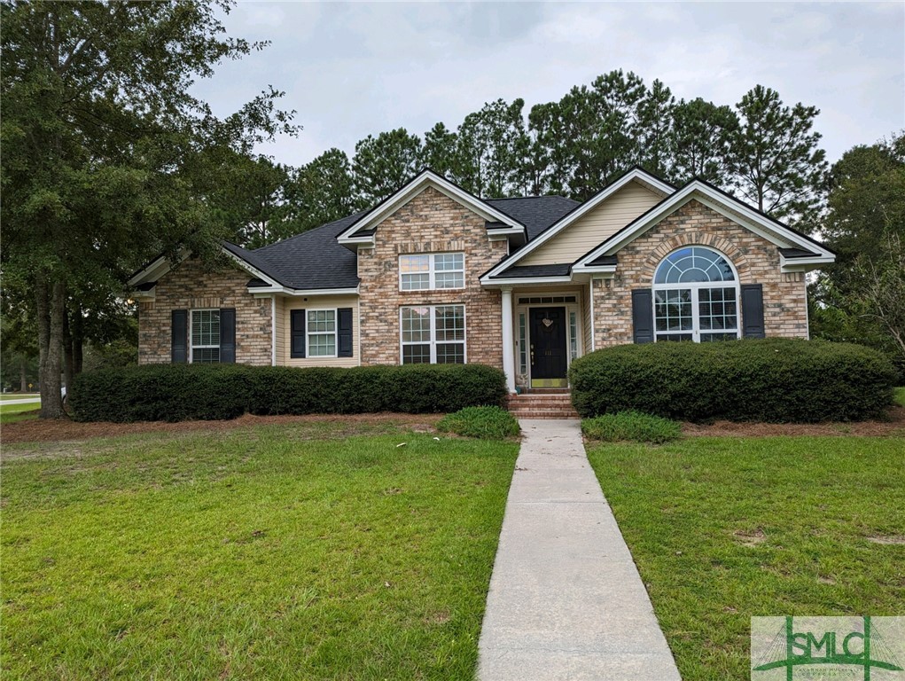 Lovely brick home - turnkey ready!