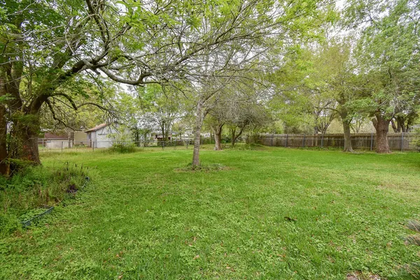 $259,900 | 718 Partridge Lane, Eagle Lake, TX 77434