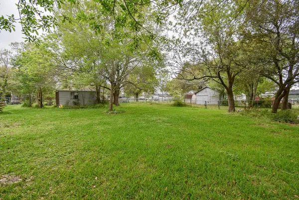 $259,900 | 718 Partridge Lane, Eagle Lake, TX 77434