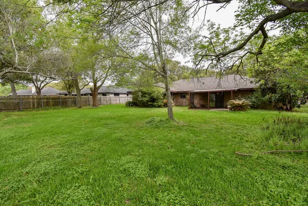 $259,900 | 718 Partridge Lane, Eagle Lake, TX 77434