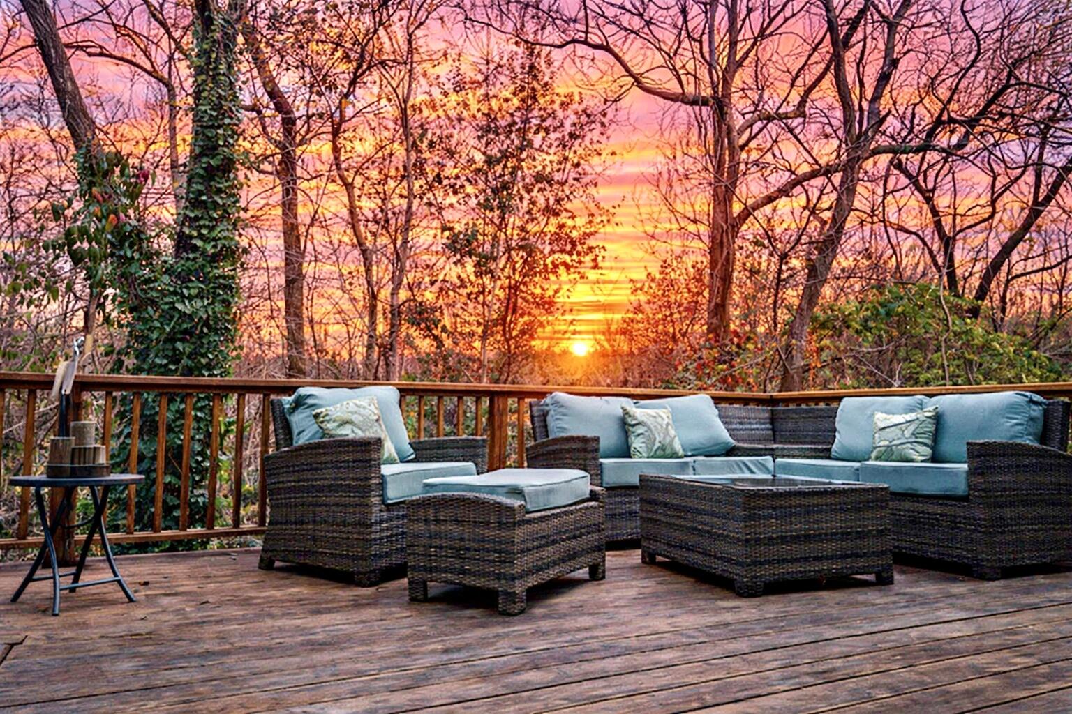 Back Deck/Wooded Lot