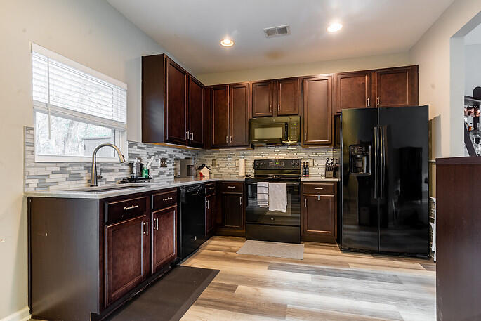 9135 Parlor Drive Ladson, SC 29456 - Photo 2 of 34 Updated kitchen