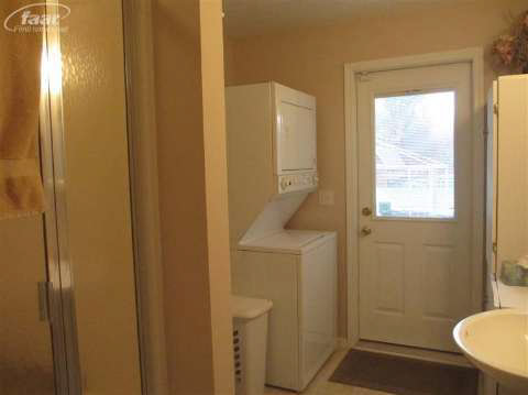 8256 North Nichols Road Flushing, MI 48433 - Photo 16 of 22 20384936-15.JPG