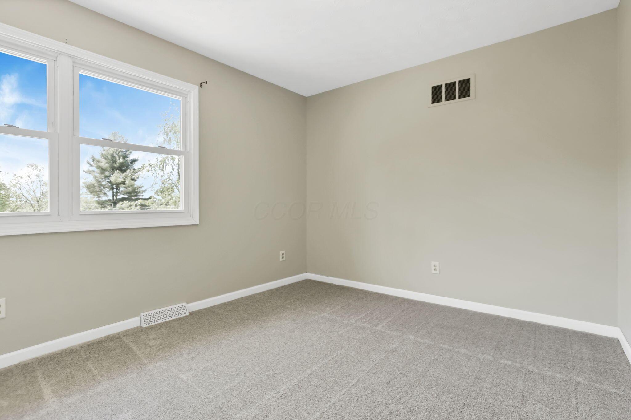 170 Ginder Road Northeast Lancaster, OH 43130 - Photo 39 of 70 Bedroom 3
