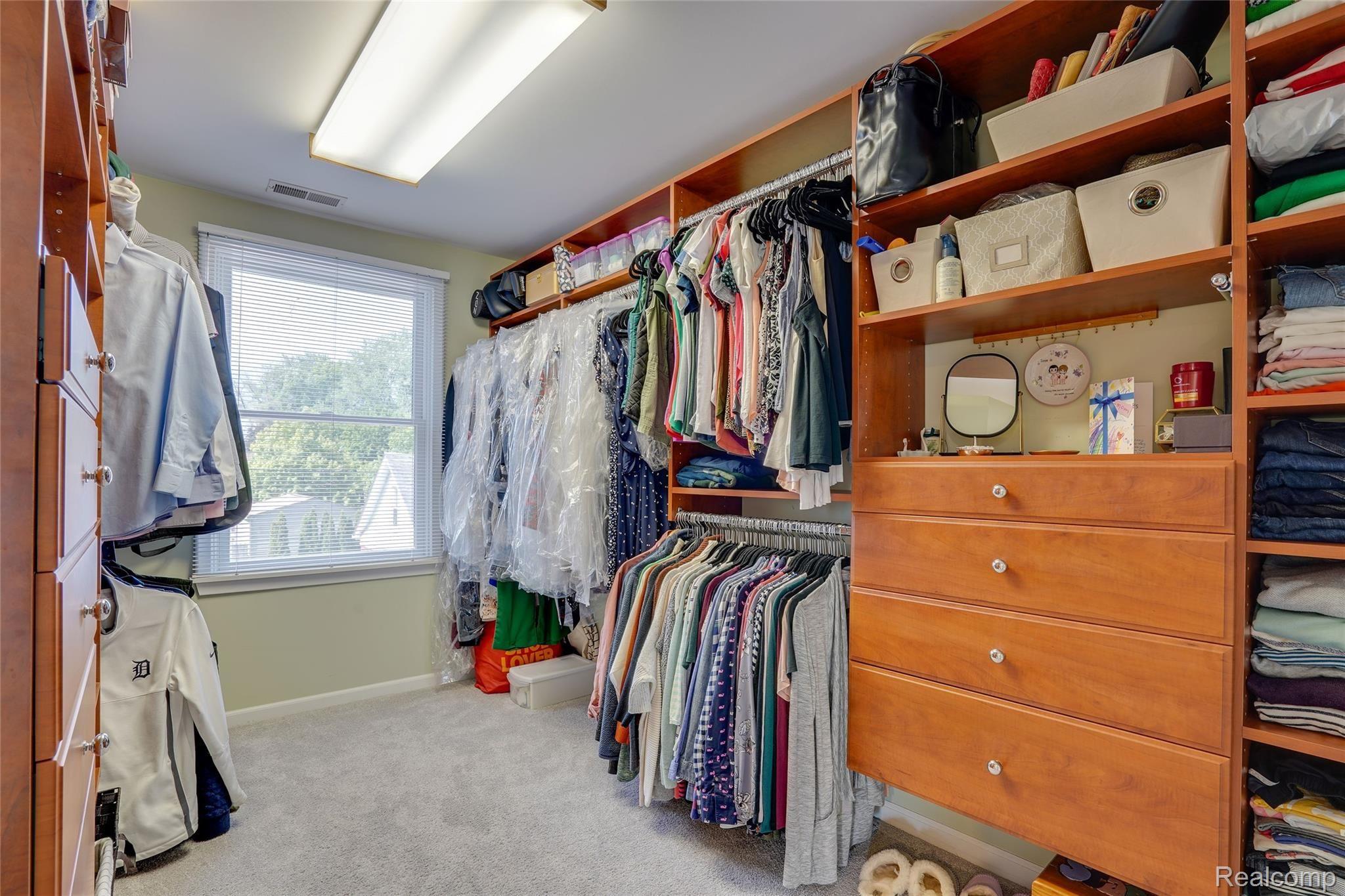 361 Kerby Road Grosse Pointe, MI 48236 - Photo 16 of 31 GrossePointe-17.jpg