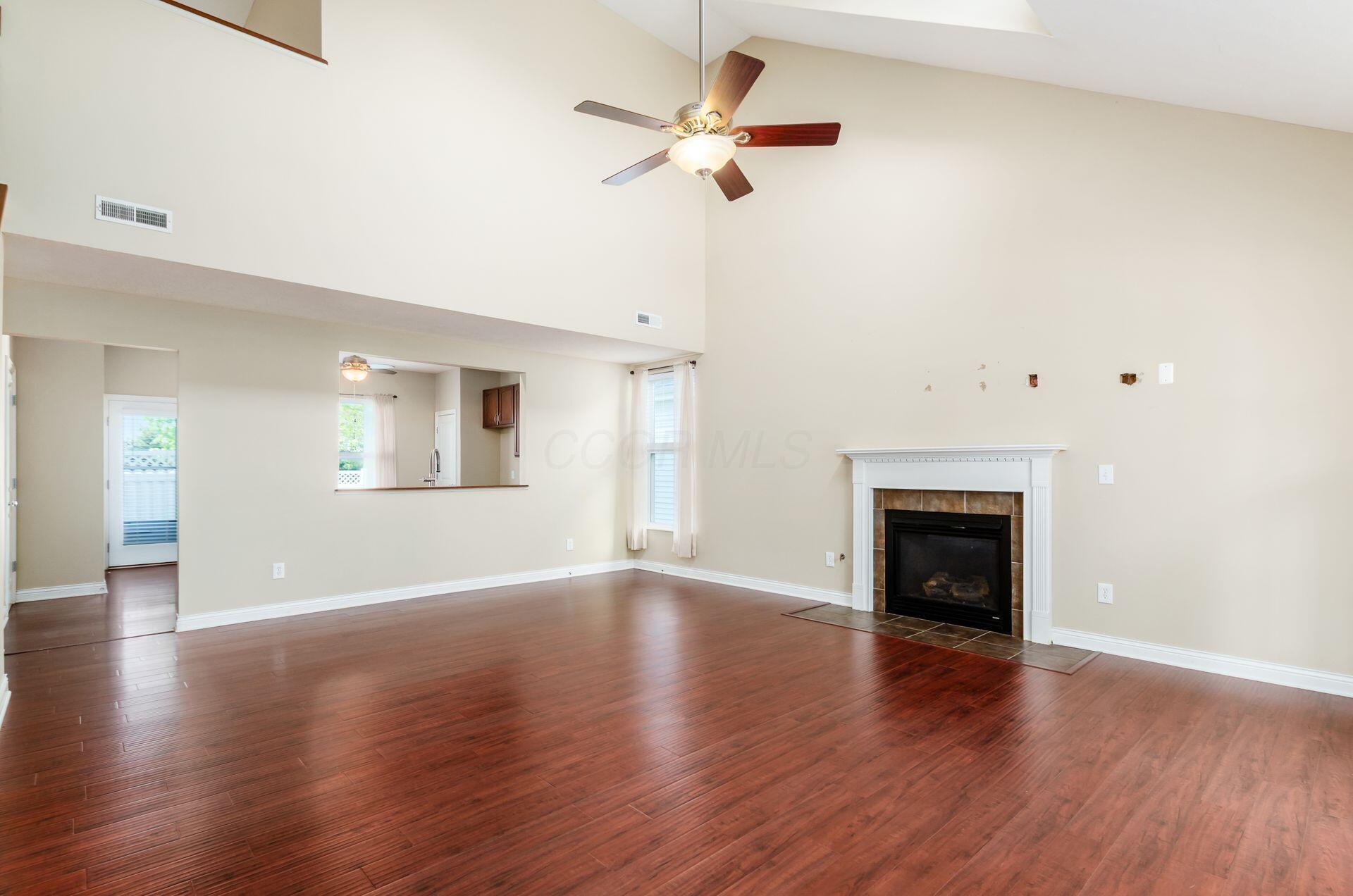 5941 Meehan Road Dublin, OH 43016 - Photo 6 of 38 007_an Rd Dublin OH 43016 USA