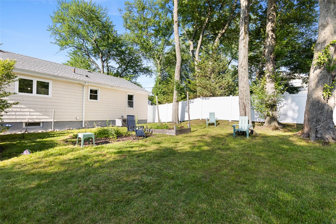 5 Interlocken Road East Providence, RI 02914 - Photo 36 of 43