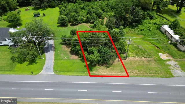 $25,000 | South Dupont, Felton, DE 19943