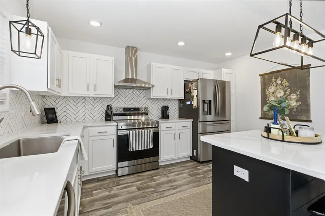 $450,000 | 182 White Point, Bedford, IN 47421