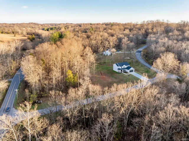 $440,000 | 182 White Point, Bedford, IN 47421