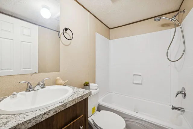 $225,000 | 108 Lyell Road, Hohenwald, TN 38462