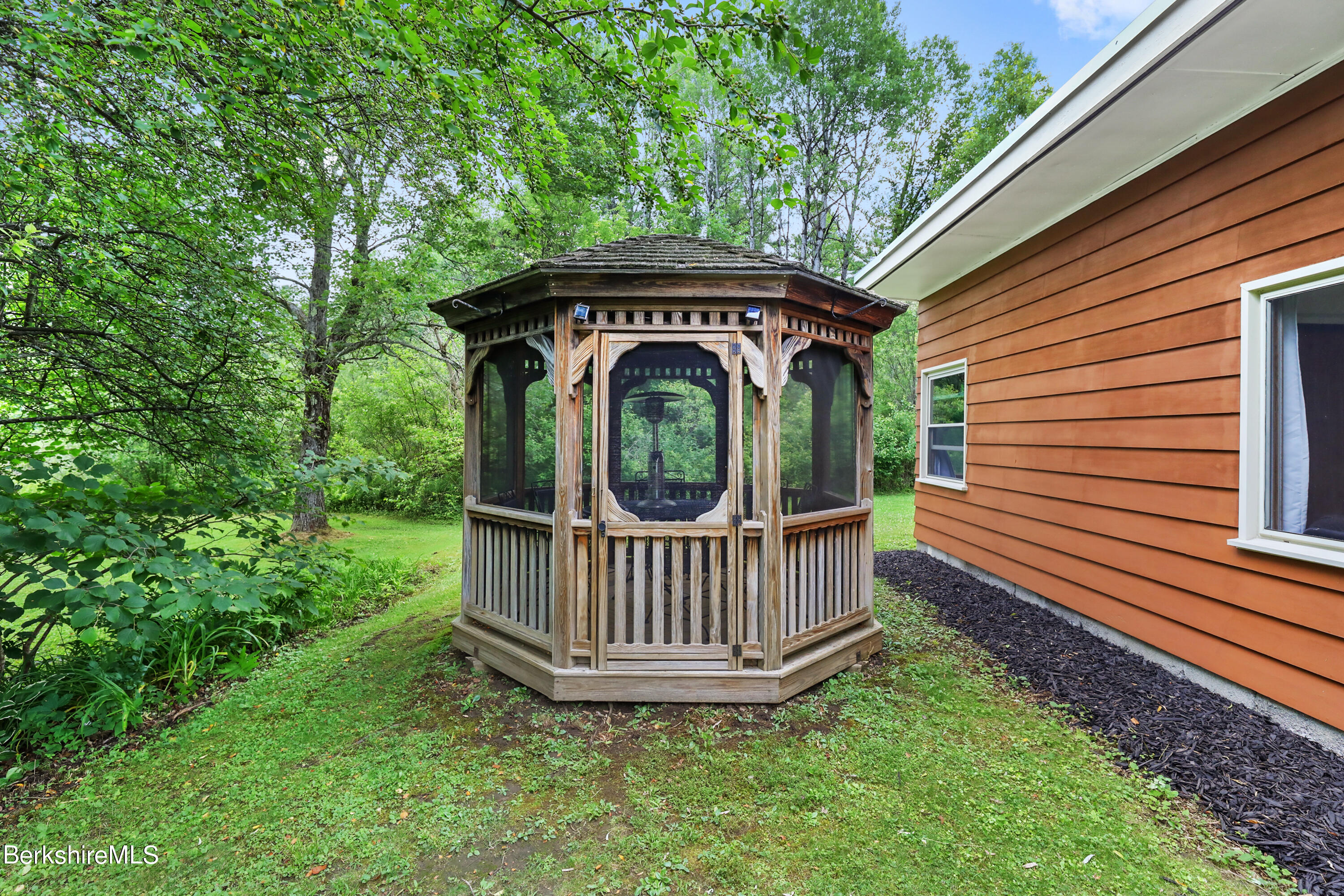 145 East New Lenox Road Pittsfield, MA 01201 - Photo 43 of 48 245 Gazebo