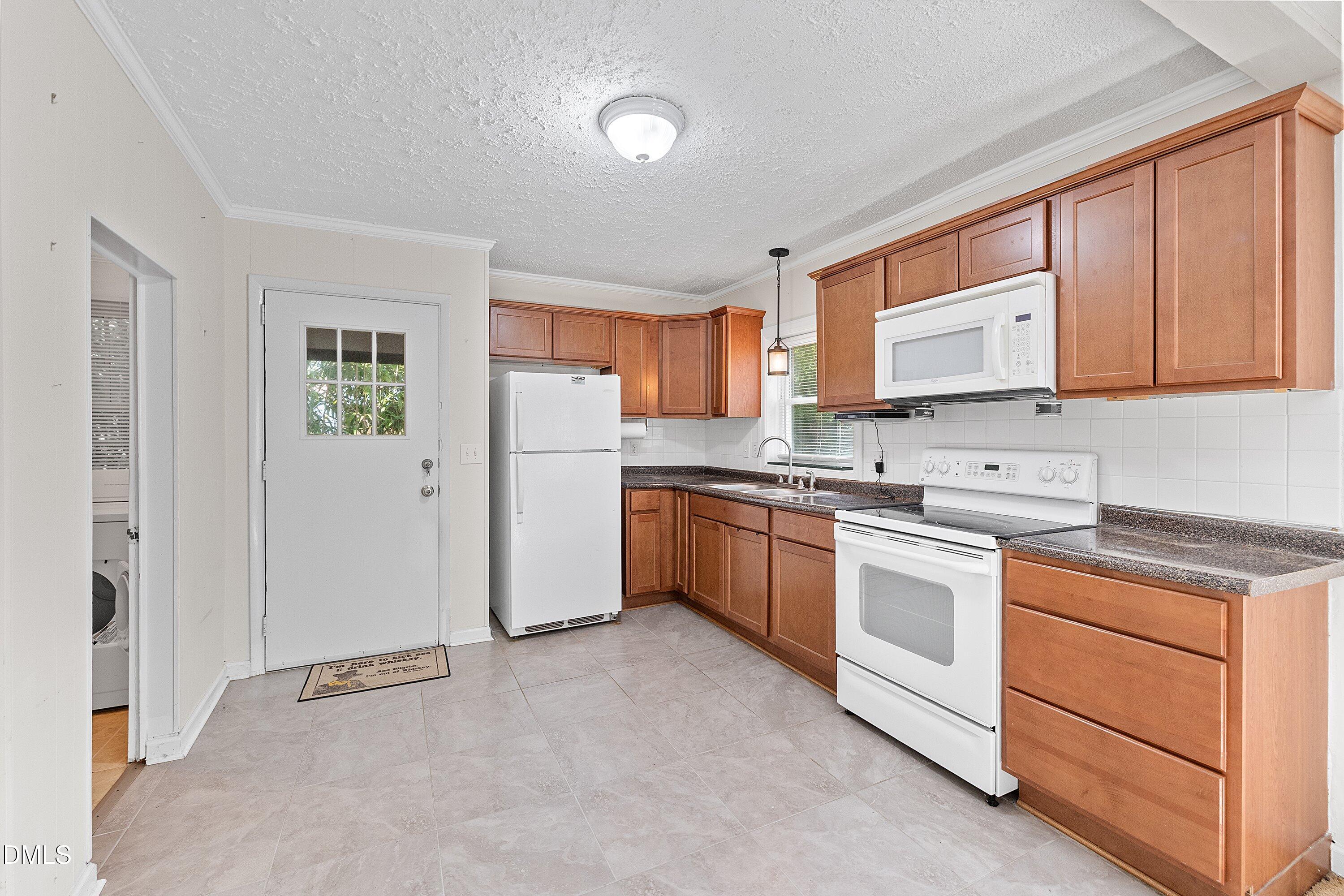 5406 Merritt Street Raleigh, NC 27606 - Photo 10 of 22 Merritt 10
