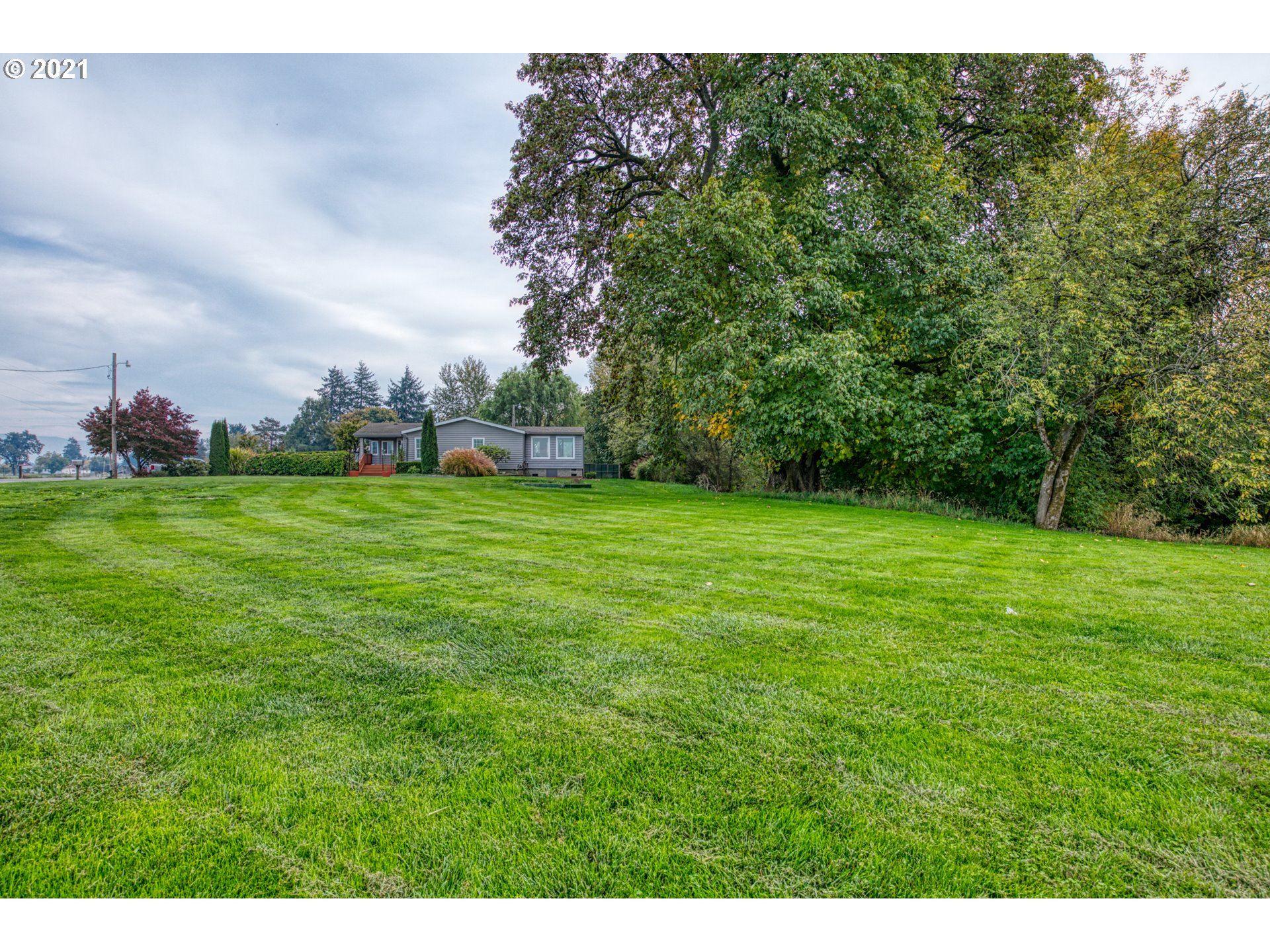 96310 Noraton Road Junction City, OR 97448 - Photo 13 of 29 Gallery Image 13