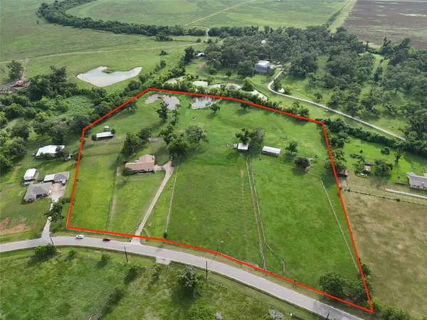 $796,000 | 3818 County Road 36, Angleton, TX 77515