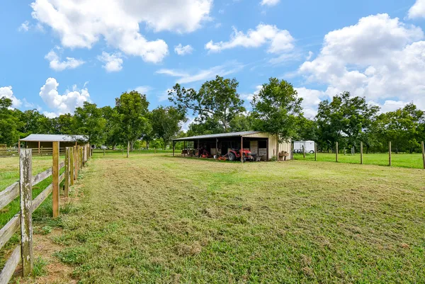 $796,000 | 3818 County Road 36, Angleton, TX 77515