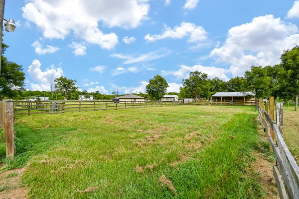 $796,000 | 3818 County Road 36, Angleton, TX 77515