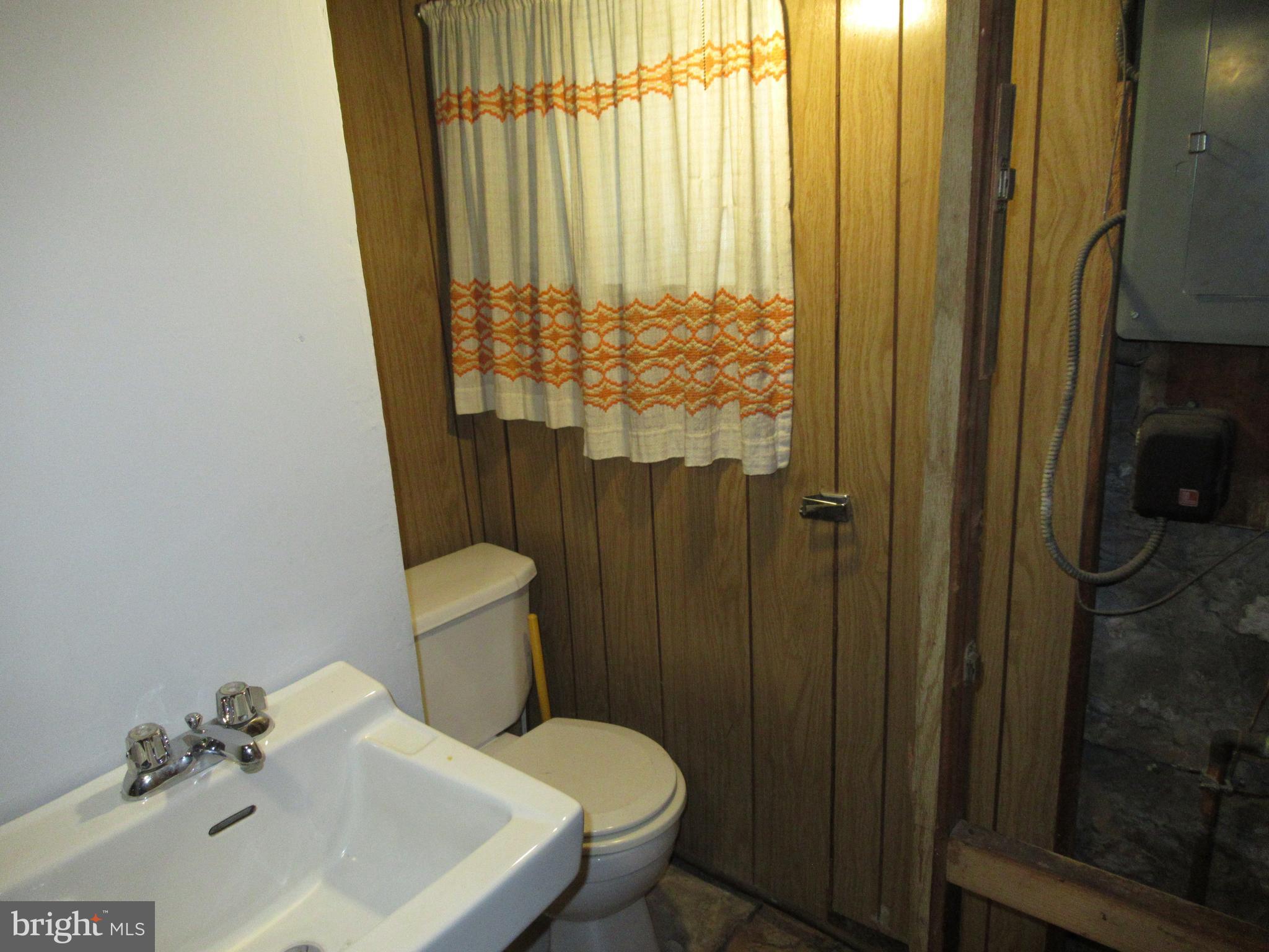 3832 Crest Road Drexel Hill, PA 19026 - Photo 36 of 42
